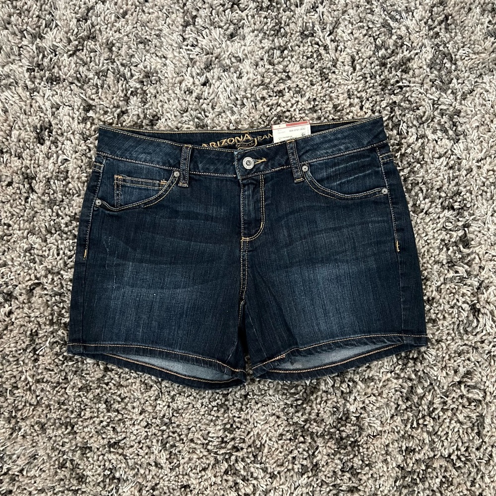 🩳 NWT Arizona Bermuda Shorts